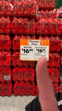 Woolies new 'members only' price tags divides shoppers