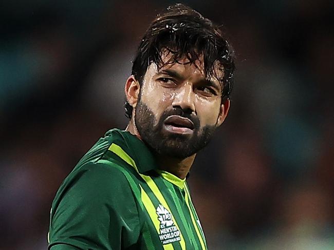 SYDNEY, AUSTRALIA - NOVEMBER 09: Mohammad Rizwan of Pakistan looks dejected after being dismissed during the ICC Men's T20 World Cup Semi Final match between New Zealand and Pakistan at Sydney Cricket Ground on November 09, 2022 in Sydney, Australia. (Photo by Mark Kolbe/Getty Images)