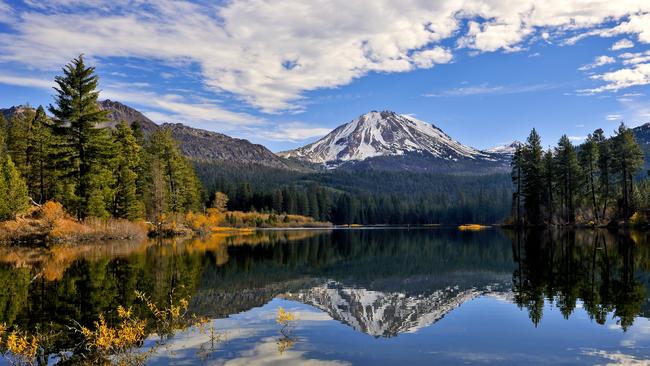 Manzanita Lake in Autumn, Lassen Volcanic National Park is an alternative to Yellowstone.