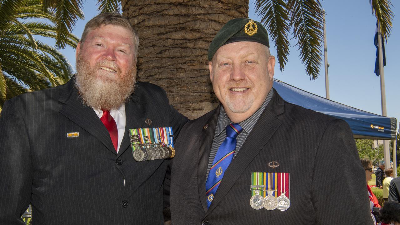 Guest speaker Graeme Hunter and Jason Reeves. Remembrance Day ceremony at Mothers Memorial.