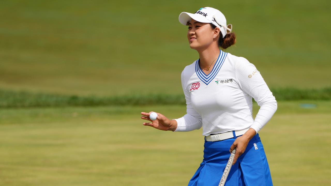 Aussie star stuns with playoff win