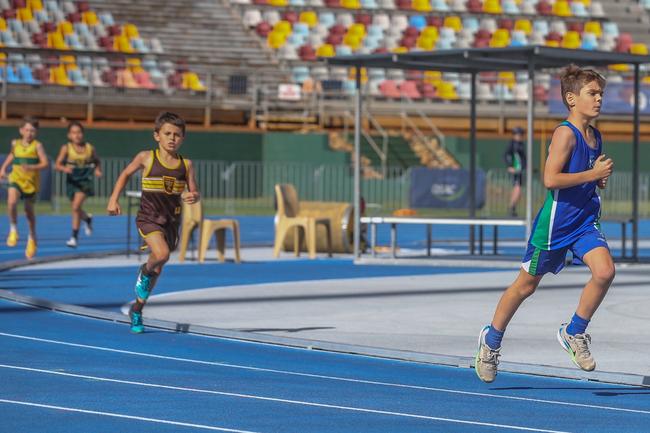 AIC Track &amp; Field Championships from QSAC, Photos by Stephen Archer