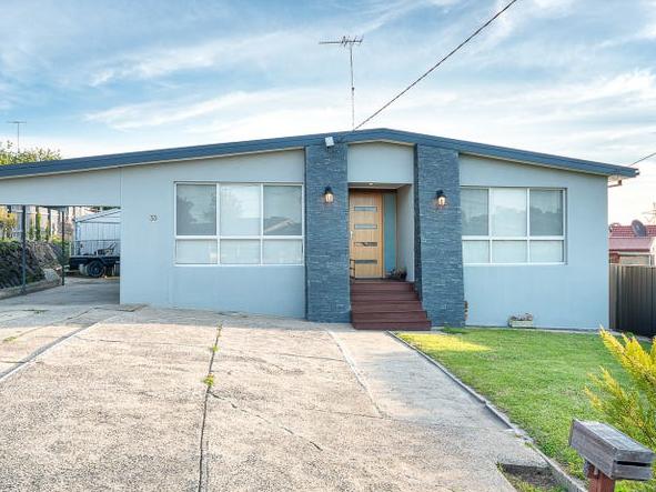 33 Rosebud Crescent, Broadmeadows - for Herald Sun realestate