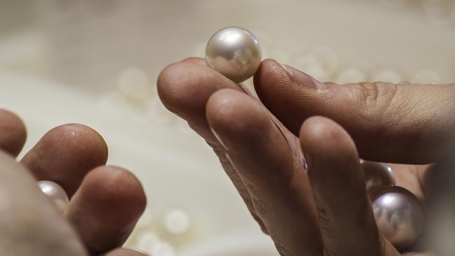 Grading pearls