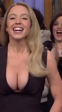 Sydney Sweeney responds to fans who took SNL boob jokes seriously