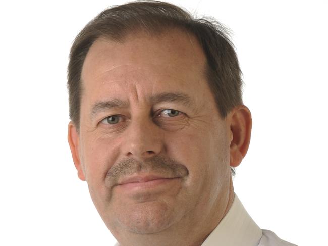 Advertiser sport journalist staff headshots - Andrew Capel.