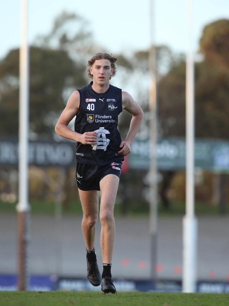 Star teenage ruckman Taylor Goad hits the track at Noarlunga Oval. Picture: Dean Martin