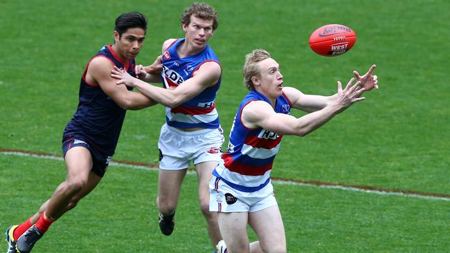 Luke Barmby keeps his eyes on the ball during Central’s elimination final against Norwood in 2015. Barmby will feature with Golden Grove next season after retiring from the SANFL. Picture: Sarah Reed.