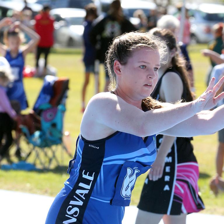 Netball at Runaway bay. Photo of Senior Intermediate Div 2 matches. Photo by Richard Gosling