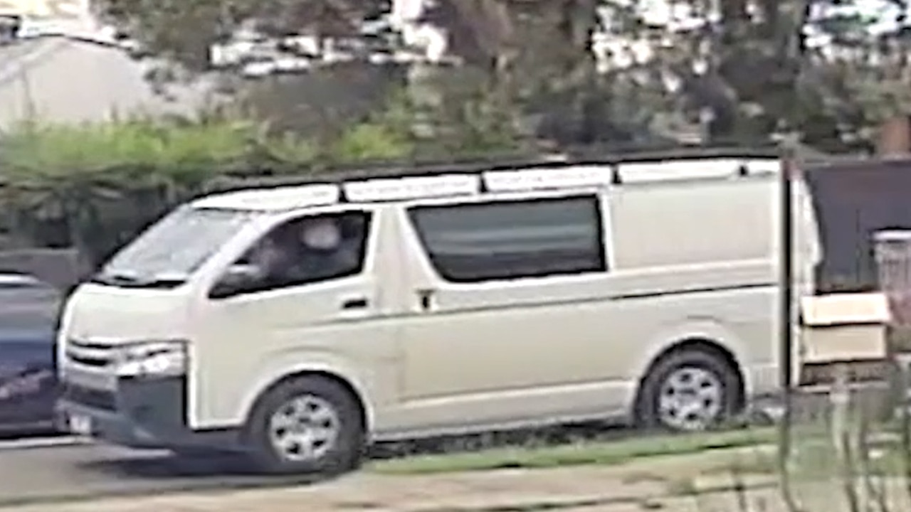 Hunt for driver of white van after attempted child stealing in Tullamarine