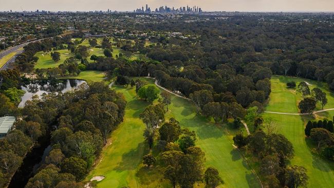 Kew Golf Club will welcome its 1000-plus members back onto the course.