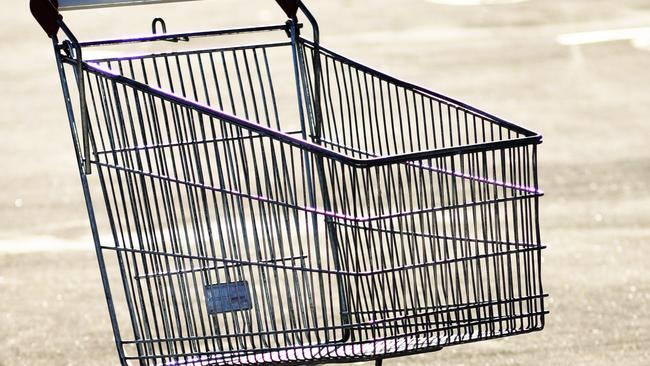 Abandoned shopping trolley. generic