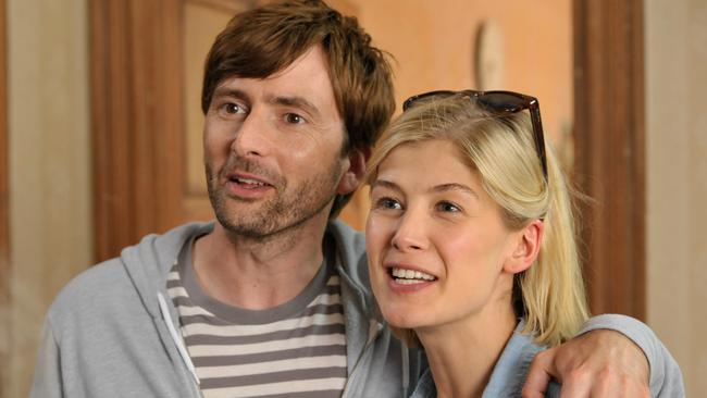 'WHAT WE DID ON OUR HOLIDAYS' - Rosamund Pike and David Tennant for National Hit