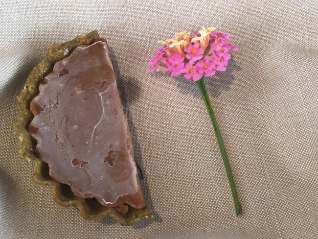 At Noma, pie comes with lantana flowers.