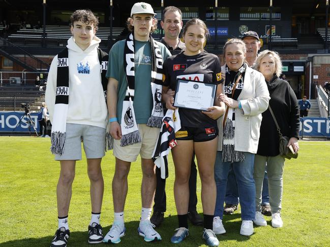 Georgia Clark with family before her AFLW debut. (Photo by Darrian Traynor/Getty Images)