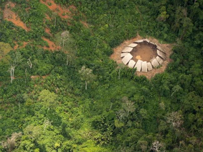 Uncontacted Yanomami yano (communal house) in the Brazilian Amazon. Picture: Guilherme Gnipper Trevisan/Hutukara