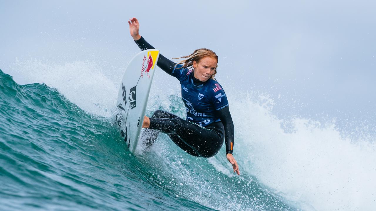 Caitlin Simmers left it late. Picture: Aaron Hughes/World Surf League