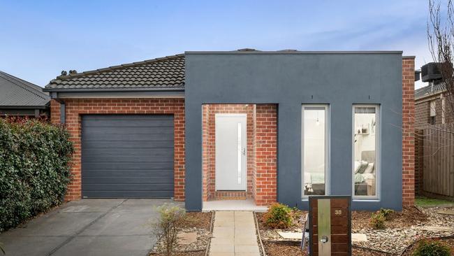 38 Timbarra Way, Werribee, attracted a pair of first-home buyers as it went to auction.