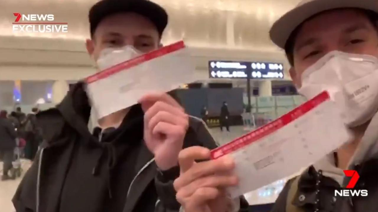 Australian traveller Rob Kellett (left) is one of the evacuees on-board the Qantas flight that left Wuhan. Picture: 7 News