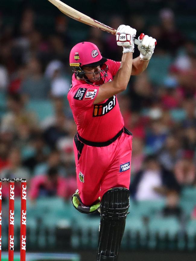 Moises Henriques goes after quick runs. Picture: Getty Images