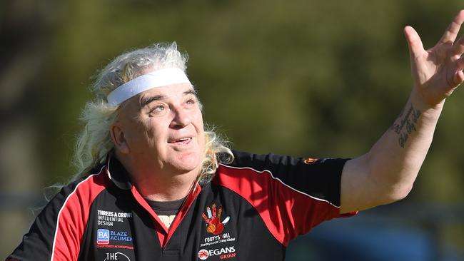 Magpies fanatic Joffa does it rough with Sunbury Phoenix ...