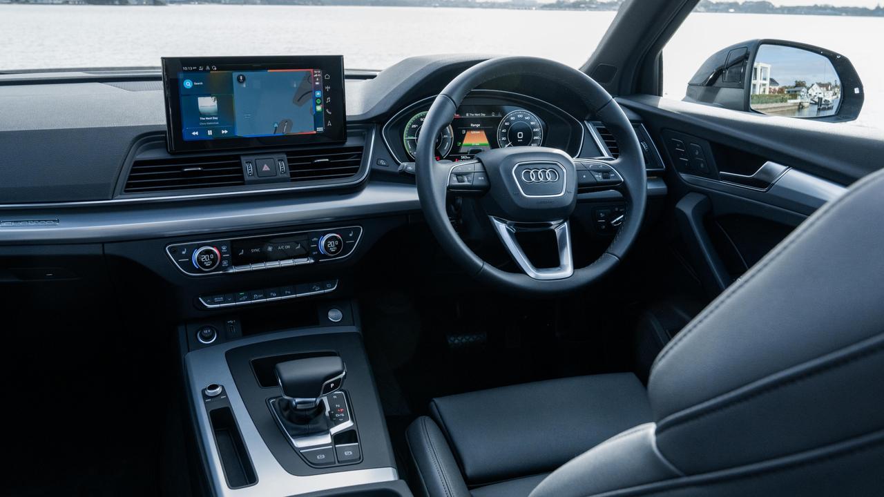 Nappa leather seat trim, 10-speaker stereo, phone charging pad, digital cockpit and a large central infotainment screen are among the internal features of the Audi Q5 Sportback 55 TFSI e Quattro S Line.