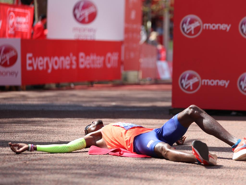 Mo Farah finished third. / AFP PHOTO / Daniel LEAL-OLIVAS