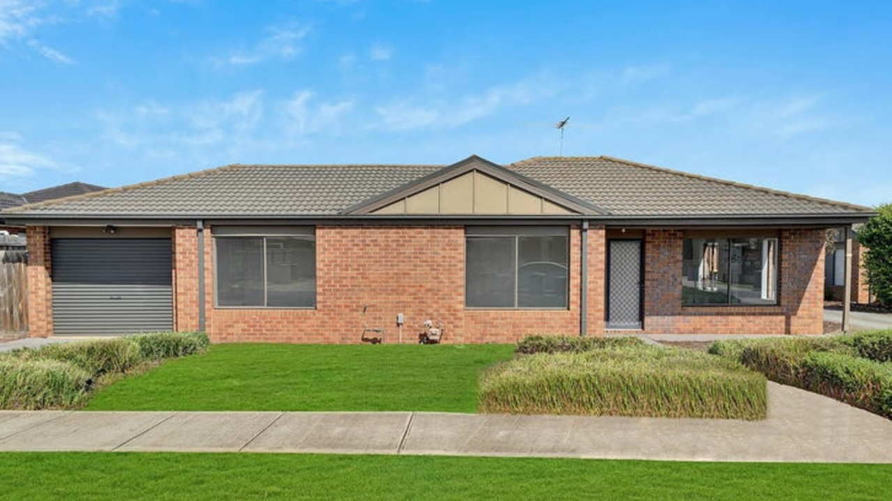 16/4 Austin Place, Melton South is a three-bedroom unit that is on the market for $395,000-$420,000