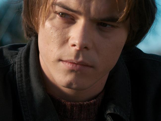 Stranger Things Charlie Heaton a