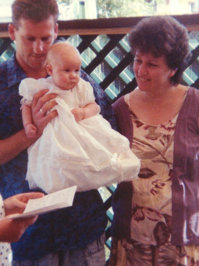 Baby Sarah Folbigg with parents Kathleen and Craig.