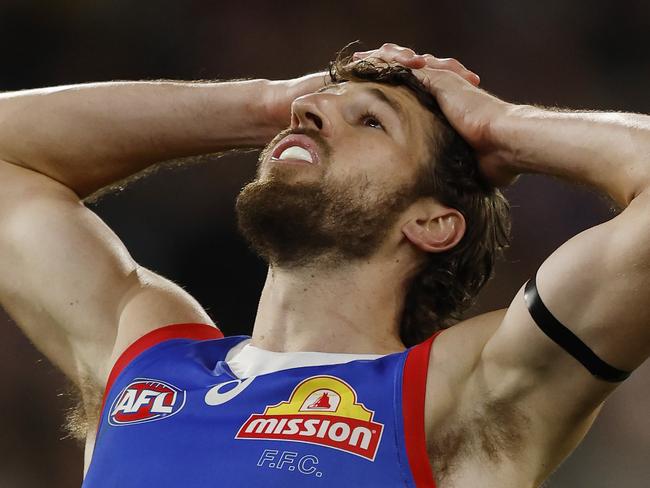 NCA. MELBOURNE, AUSTRALIA. September 4 , 2024. AFL Elimination final. Western Bulldogs vs Hawthorn at the MCG.  Bulldog Marcus Bontempelli reacts after his shot at goal was touched 4th qtr    . Pic: Michael Klein