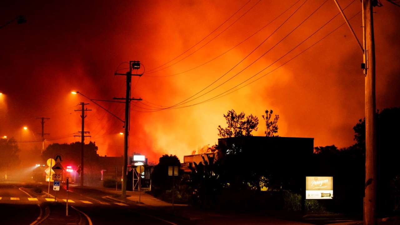 Peregian residents return home amid Qld bush fires