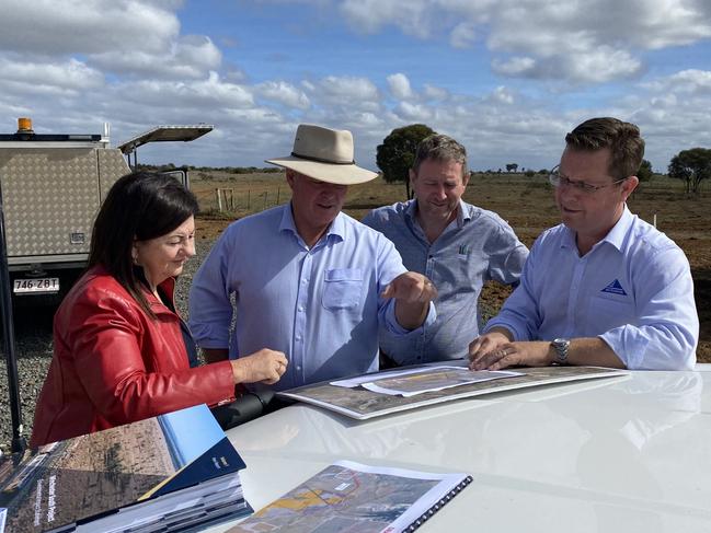 Massive $1 billion coal mine promises 1000 new jobs