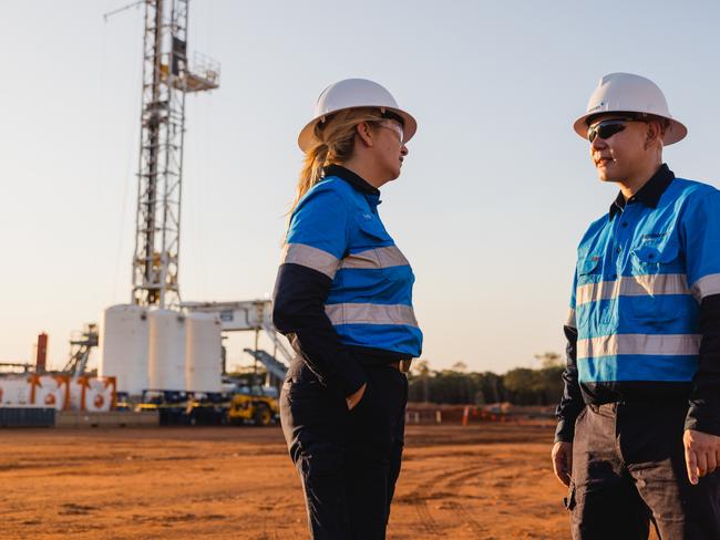 NETWORK SPECIAL.  MUST TALK WITH NETWORK PIC DESK BEFORE PUBLISHING.      Tamboran Resources Shenandoah South Pilot Project site amid the vast Beetaloo Basin in the Northern Territory.  Gabrielle Bertini, Health, Safety and Environment Manager Tamboran Resources (fellow worker unnamed at this stage)