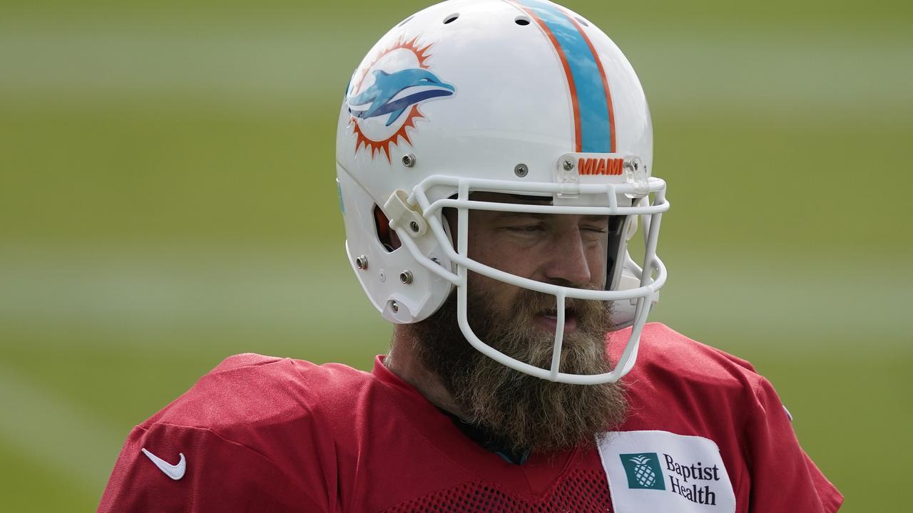 Brian Flores on Dolphins' Ryan Fitzpatrick: 'I think his best days are  ahead'