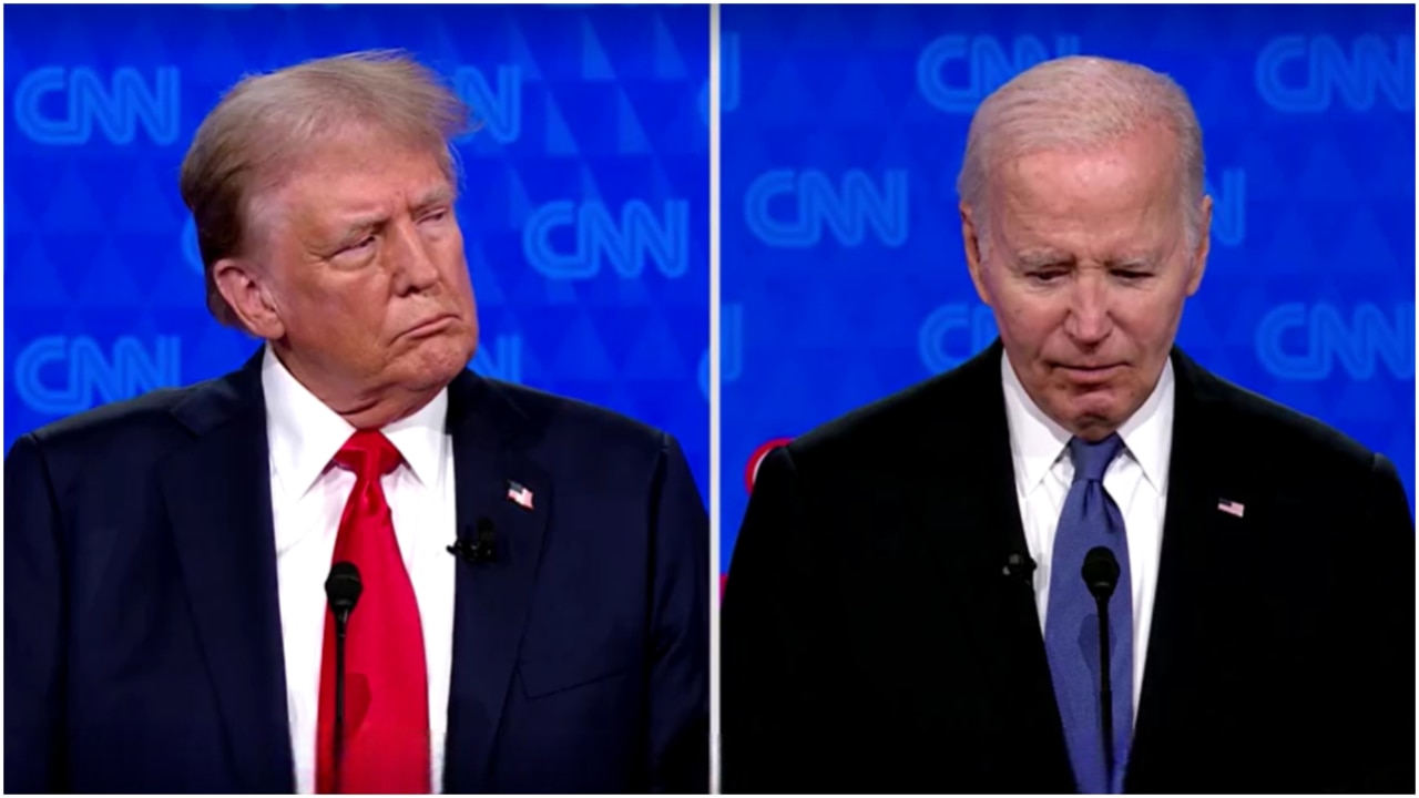 Donald Trump se uită la Joe Biden care se prăbușește în fața ochilor săi