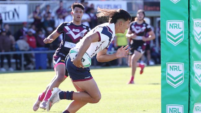 Caleb Jackson goes into score for Ipswich SHS. Picture: Liam Kidston.