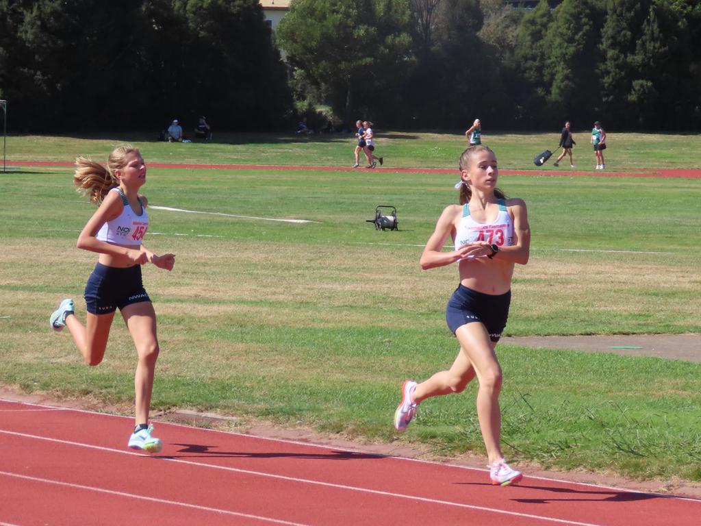 Competitors in the 15-16 girls 800m. Picture: Jon Tuxworth