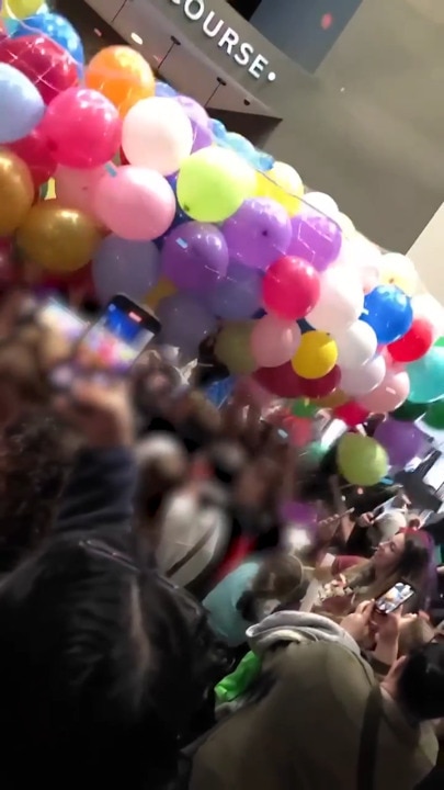 10 injured when New Year's Eve balloon drop goes wrong