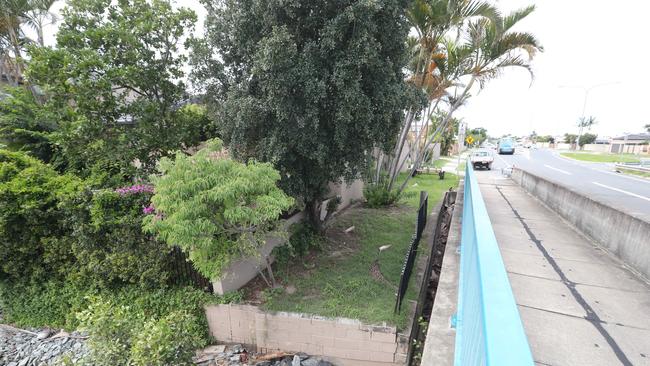 A photo of the walkway close to where the second incident happened. Photo by Richard Gosling