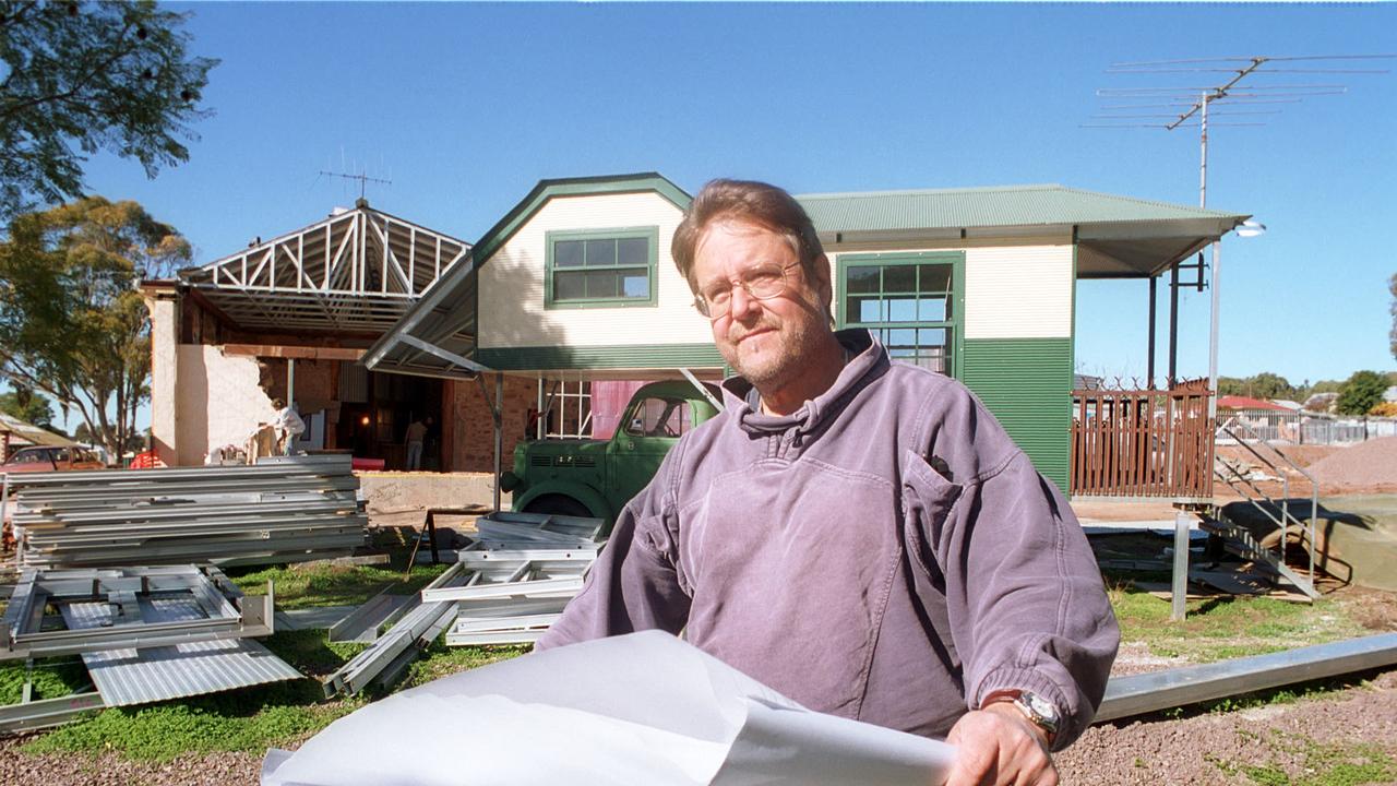 Michael Sulser in front of the North Star Inn-Hotel in Melrose, South Australia, 2003.