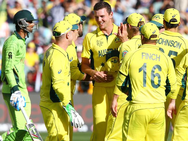 20/03/15 - ICC World Cup Cricket - Australia v Pakistan at Adelaide Oval. Brad Haddin takes the catch of Sohail Khan for 4 runs off the bowling of Josh Hazlewood. Photo Sarah Reed