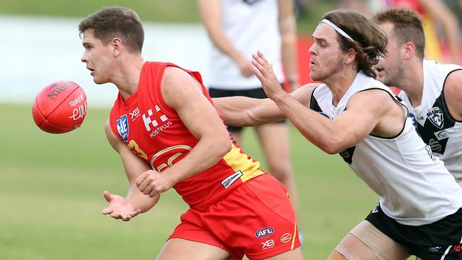 Connor Budarick in action for the Gold Coast Suns NEAFL side this year. Photo by Richard Gosling