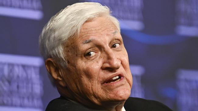 CANBERRA, AUSTRALIA  - NewsWire Photos - February 14, 2025: Bob Katter MP, Federal Member for Kennedy & Dr Helen Haines MP, Independent Federal Member for Indi address the Rural & National Press Clubs of Australia at the National Press Club in Canberra. Picture: NewsWire / Martin Ollman