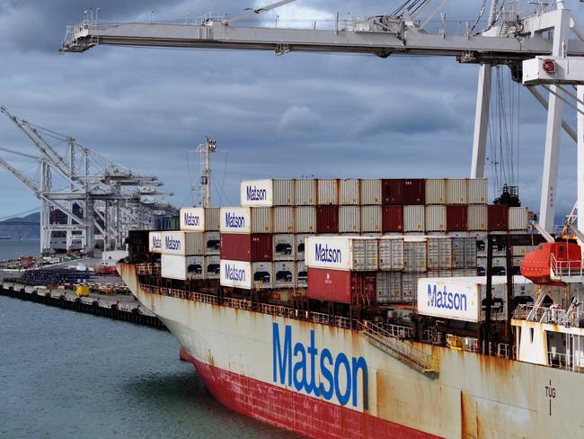 OAKLAND, CALIFORNIA - FEBRUARY 03: A container ship is docked at the Port of Oakland on February 03, 2025 in Oakland, California. U.S. President Donald Trump has agreed to temporarily pause the 25% tariff on Mexico for one month after negotiating with Mexico's President Claudia Sheinbaum. The agreement came shortly after President Trump imposed new tariffs on Mexico, Canada, and China.   Justin Sullivan/Getty Images/AFP (Photo by JUSTIN SULLIVAN / GETTY IMAGES NORTH AMERICA / Getty Images via AFP)