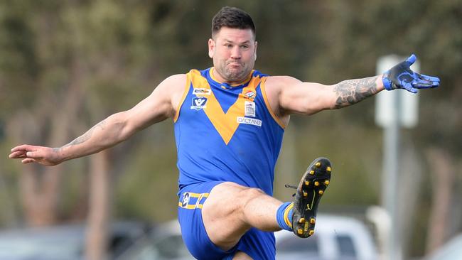 Cranbourne forward Marc Holt reaches 1000-goal milestone to end week of ...