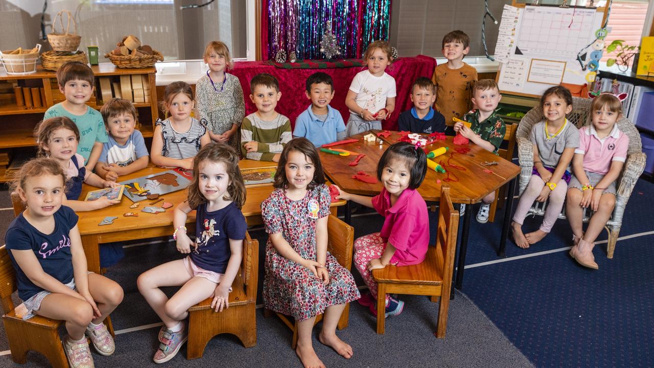 Chiselhurst Kindergarten Casuarina group (from left) Milla Ramsey, Frankie Hamilton, Rory Davidson, Darcy Hall, Maeve Pearson, Sally Palmer (front), Thea McAuley, Jack Truine, Isobel Brownlie, Kogen Yoshida, Georgia Campbell, Mikayla Yong, Mac Worsley, Angus Noller, Flynn Hewitt, Lily Robertson and Amalia Sawtell, Thursday, December 2, 2021. Picture: Kevin Farmer