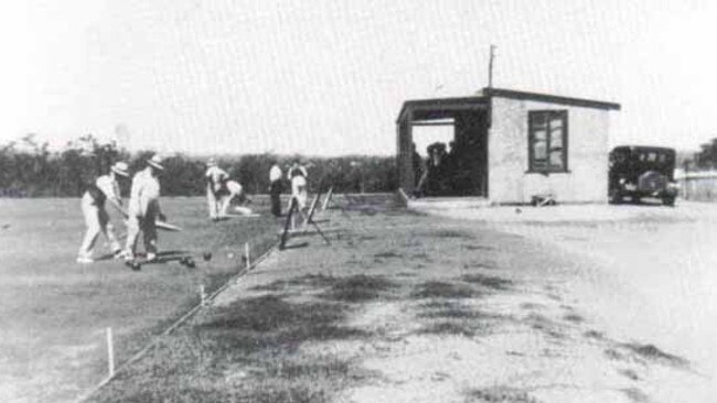 The Hills Bowling Club's original clubhouse in 1936. Picture: Hills District Historical Society