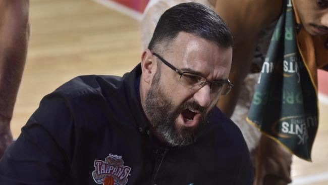 HOBART, AUSTRALIA - FEBRUARY 08: Adam Forde, Head Coach of the Taipans speaks to his team during a timeout during the round 20 NBL match between Tasmania Jackjumpers and Cairns Taipans at MyState Bank Arena, on February 08, 2025, in Hobart, Australia. (Photo by Simon Sturzaker/Getty Images)