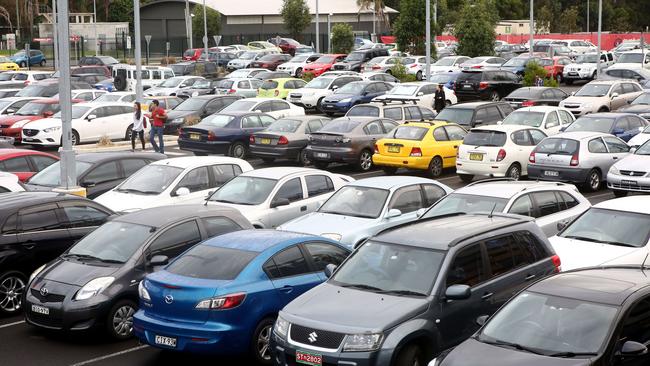 An NRMA survey has found commuter parking is under enormous pressure because so many workers in the west have no choice but to drive to the station. Pictured is Penrith Station of a morning. Photo: Chris Pavlich